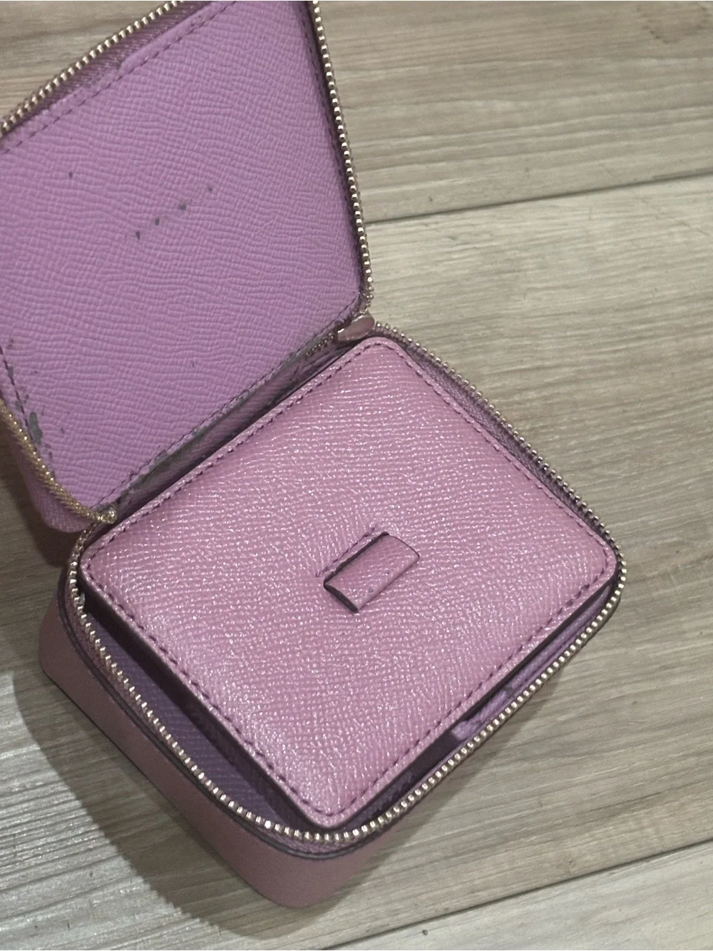 Flaws-Coach Purple Travel Jewelry Case